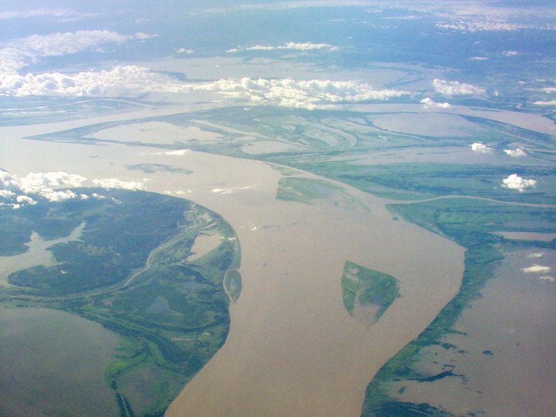 Rio Amazonas near Santarém in flood season
