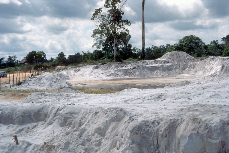 White sand near Laguna Quistochocha, Iquitos
