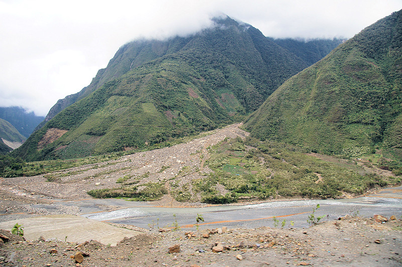 Alluvial cones formed by debris flows of a tributary of the Araza River