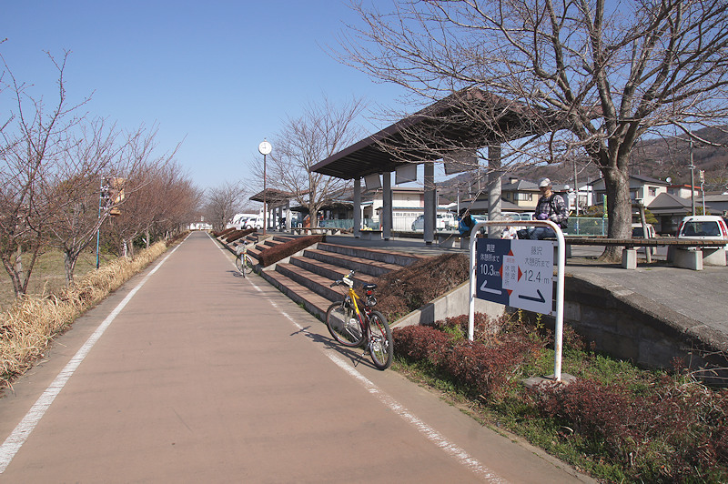 Tsukuba Rest Station on Tsukuba-Kasumigaura Ring-Ring Road つくば霞ヶ浦りんりんロード