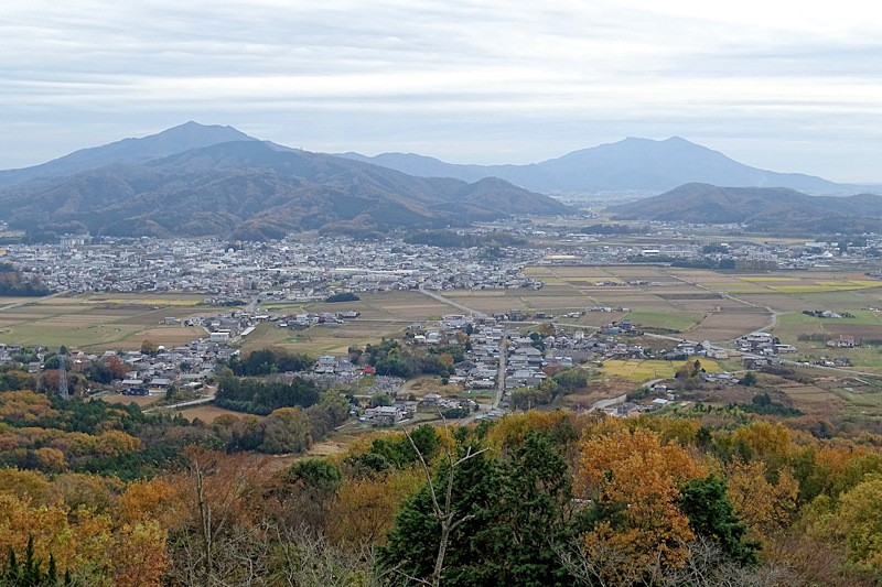 Mt. Kaba and Mt. Tsukuba